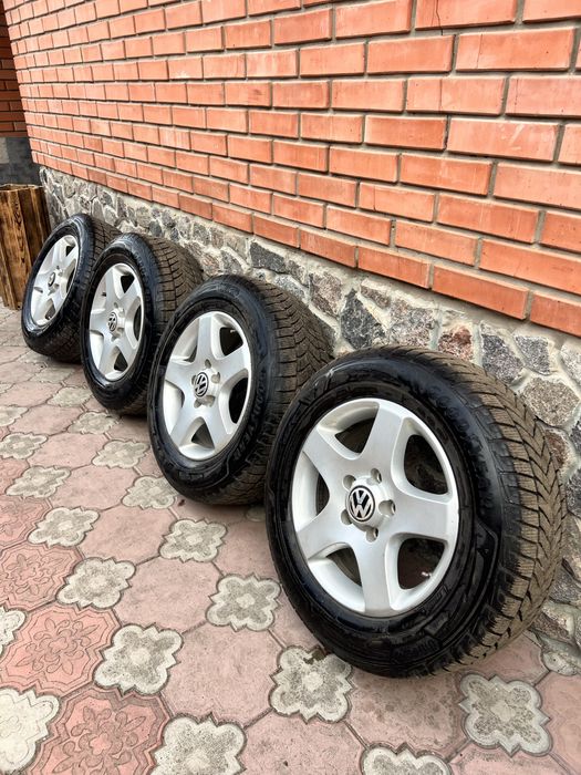 Продам зимню резину з дисками R17