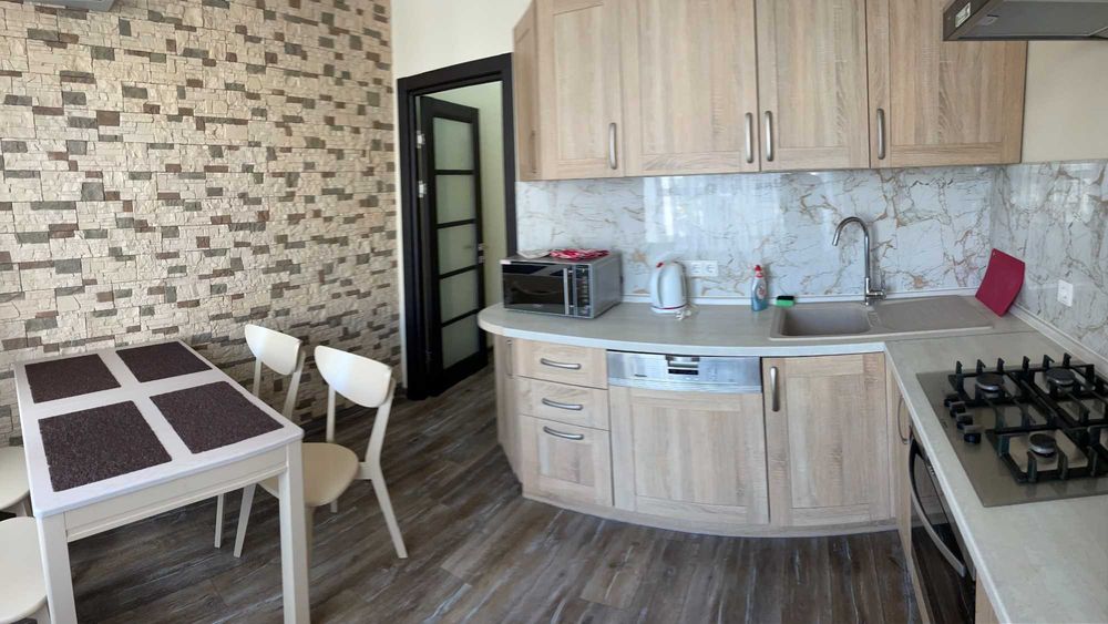 Посуточно 3К Печерск, Леси Украинки.