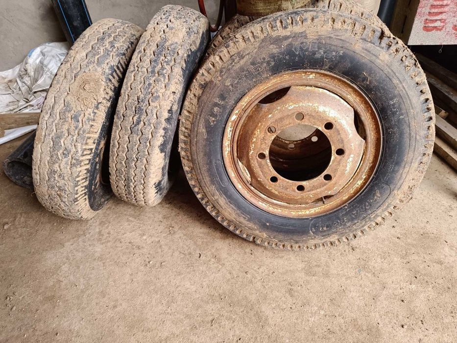 4 rodas 8.25 - 20 reboque agrícola