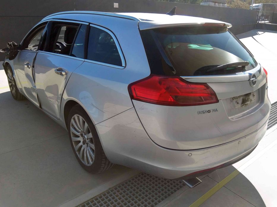 OPEL INSIGNIA A Sports Tourer - 2009 - Para Peças