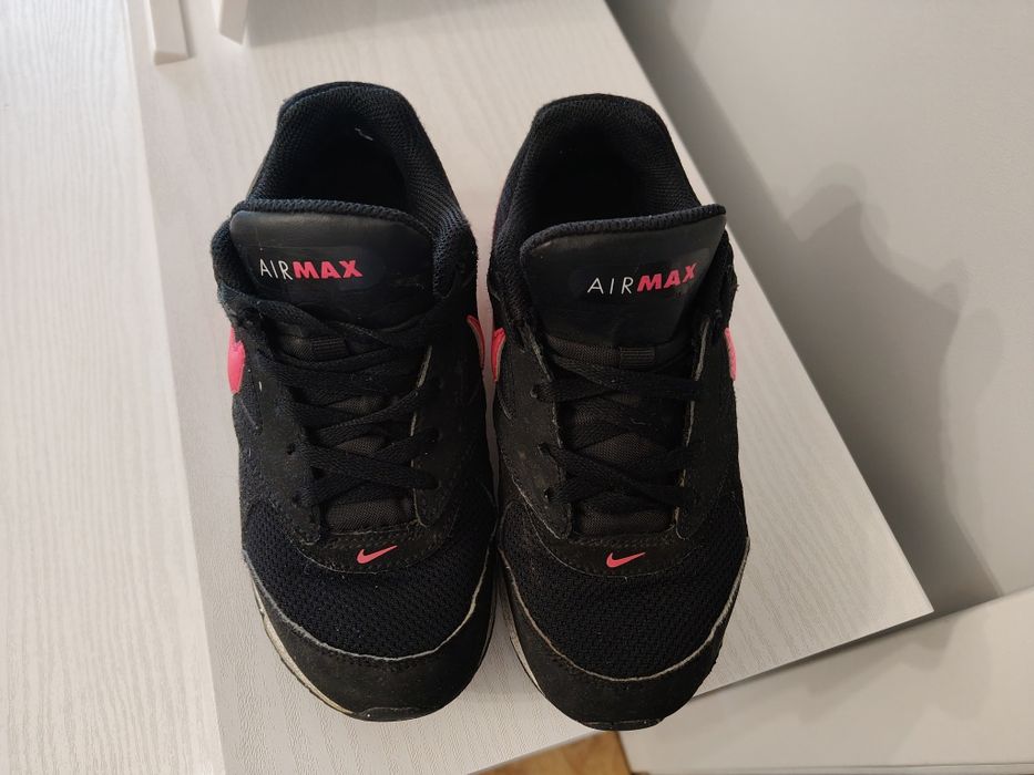 Nike Air Max 31.5