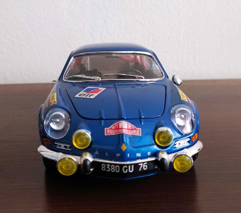 Burago Модель 1:16 Авто Renault Alpine А110 Авторалли Мarrakech 1971