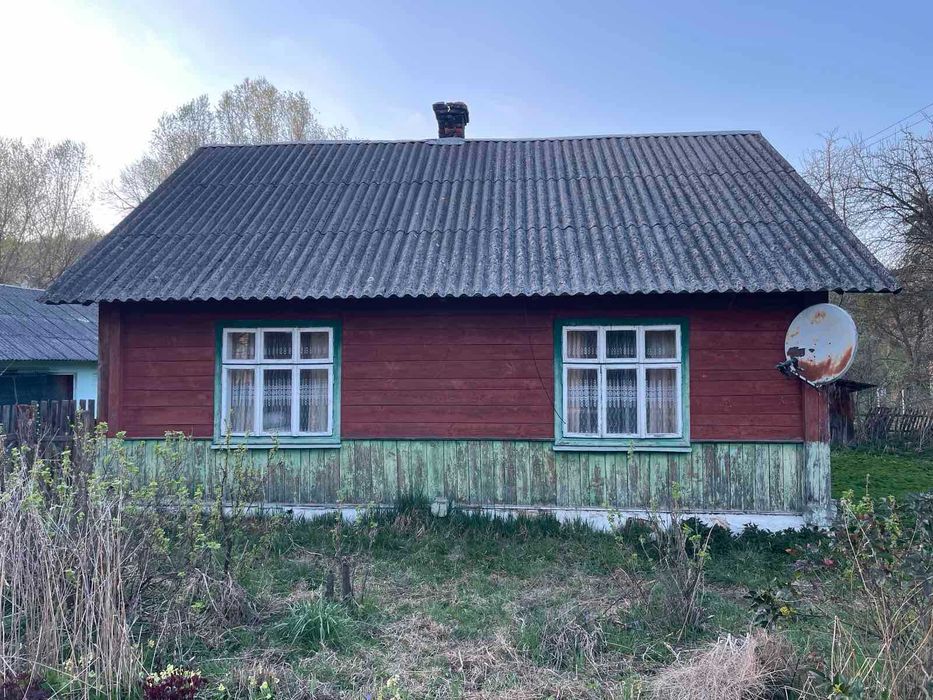 Продаж будинку в затишному місці