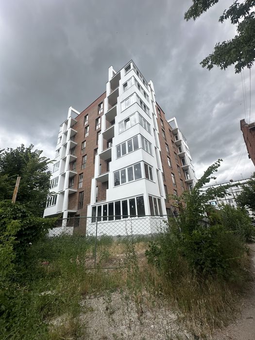 Продам 2-х.кім.ЖК"Кошерний" в центрі міста