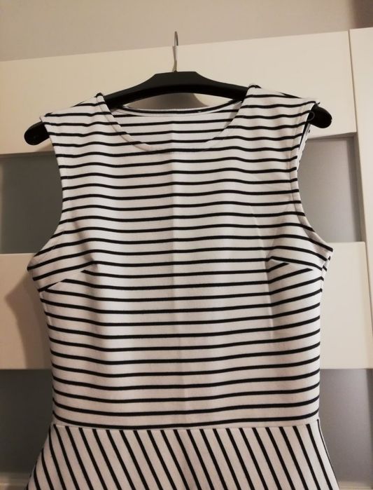 Sukienka Reserved XS