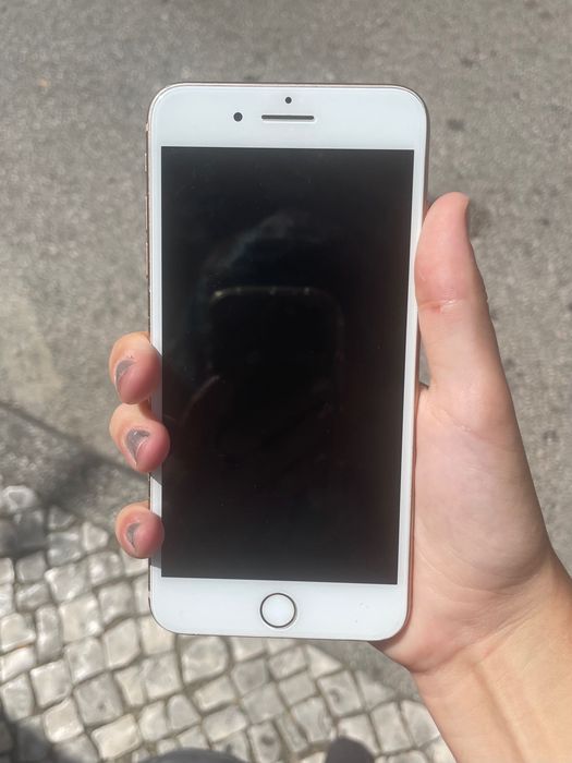 iPhone 8 Plus 256GB — avariado / para peças ou reparação