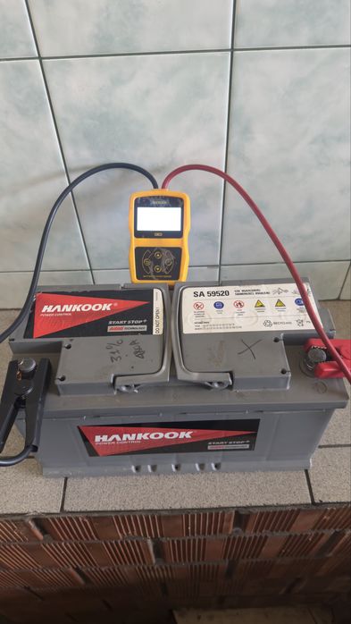 Аккумулятор  автомобильный  4шт .