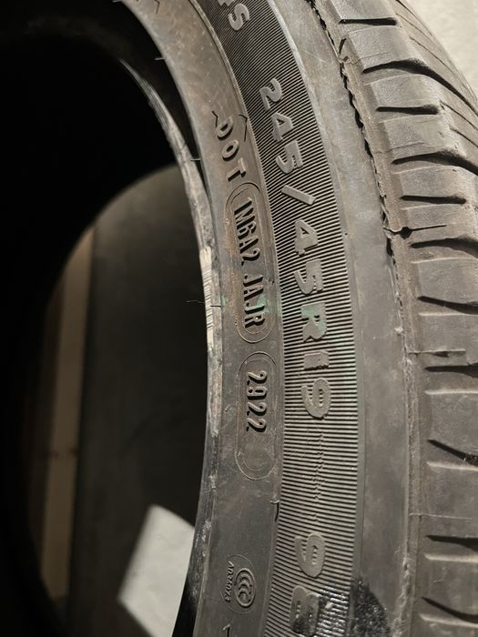 Goodyear Eagle Touring 245 45 R19 M+S