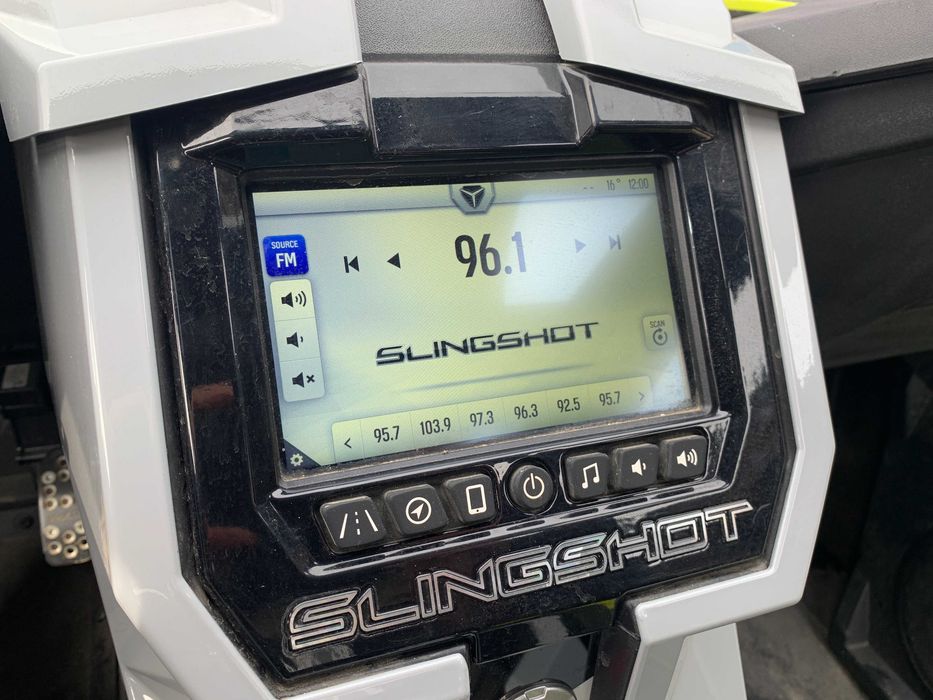 Polaris Slinghshot SLR 2018 2,4
