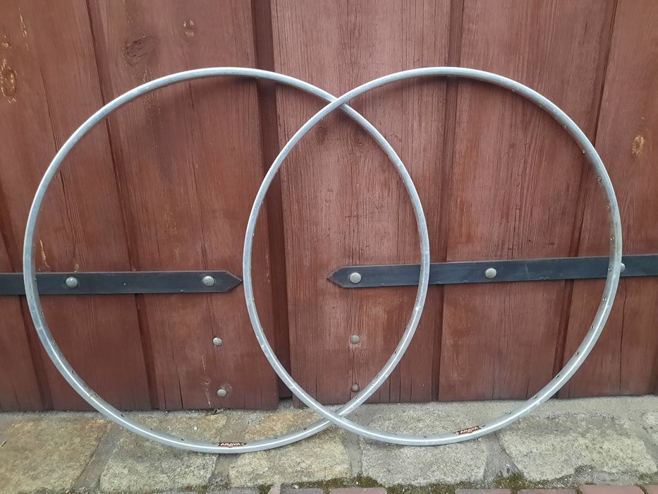 NOS nowe obręcze szosowe ARAYA japan 36h tubular szytka 28"
