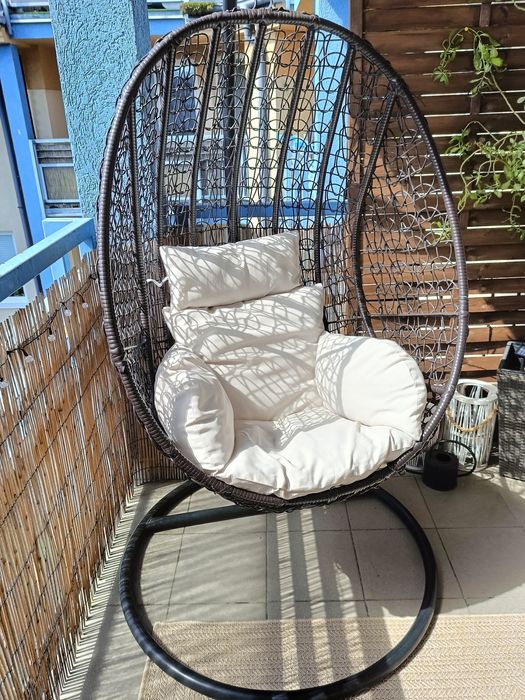 Huśtawka kokon na balkon/ogród