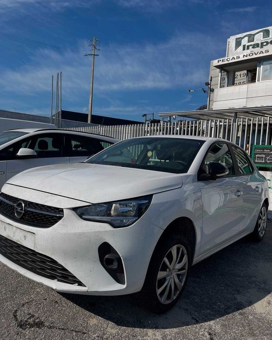Opel Corsa F 2020 para peças!
