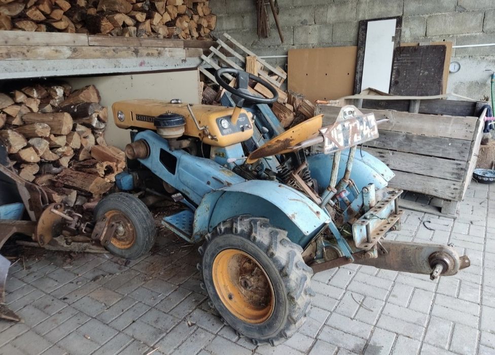 Trator Hinomoto MB10