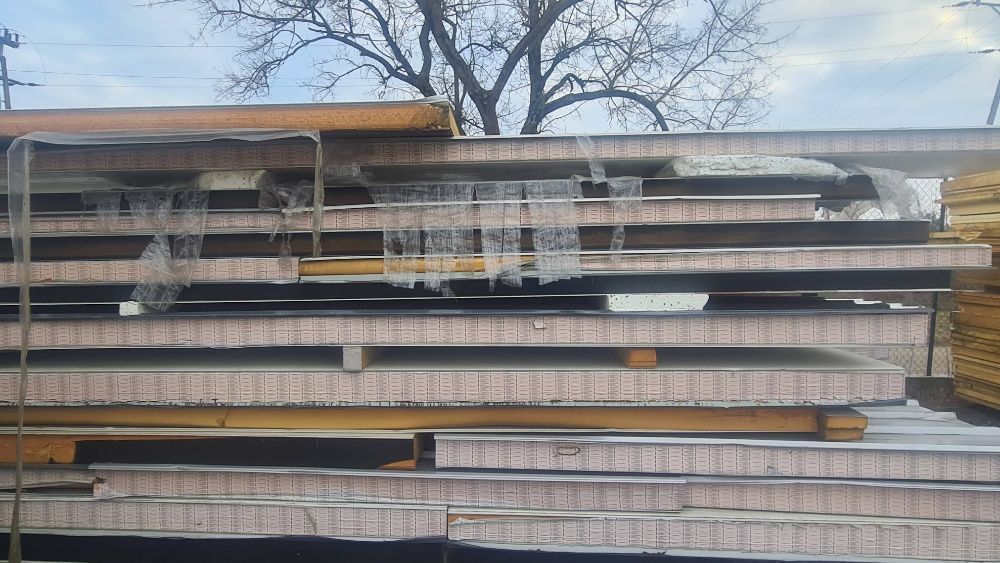 Płyty obornickie wielowarstwowe Płyta Dachowa Ścienna 10 cm MIX