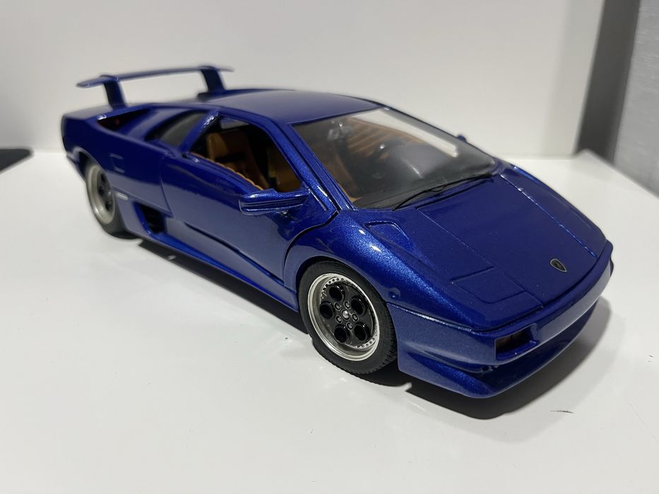 Lamborghini Diablo 1:18 (Descriçao)