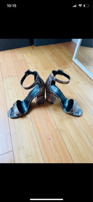 Nowe sandalki 36