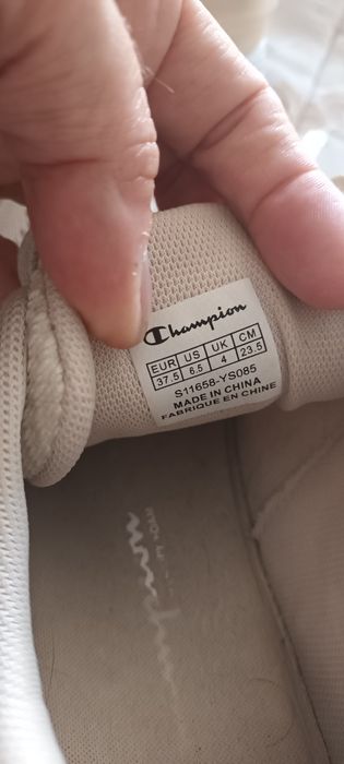 Sapatilhas beje champion