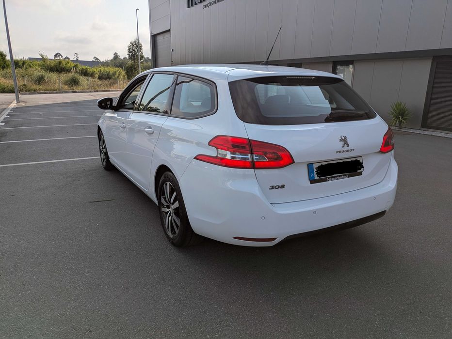 Peugeot 308 SW BlueHDi 120 EAT6 Stop & Start Allure