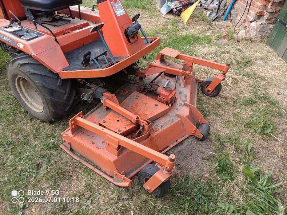 Kubota F2000 Kosiarka Diezel