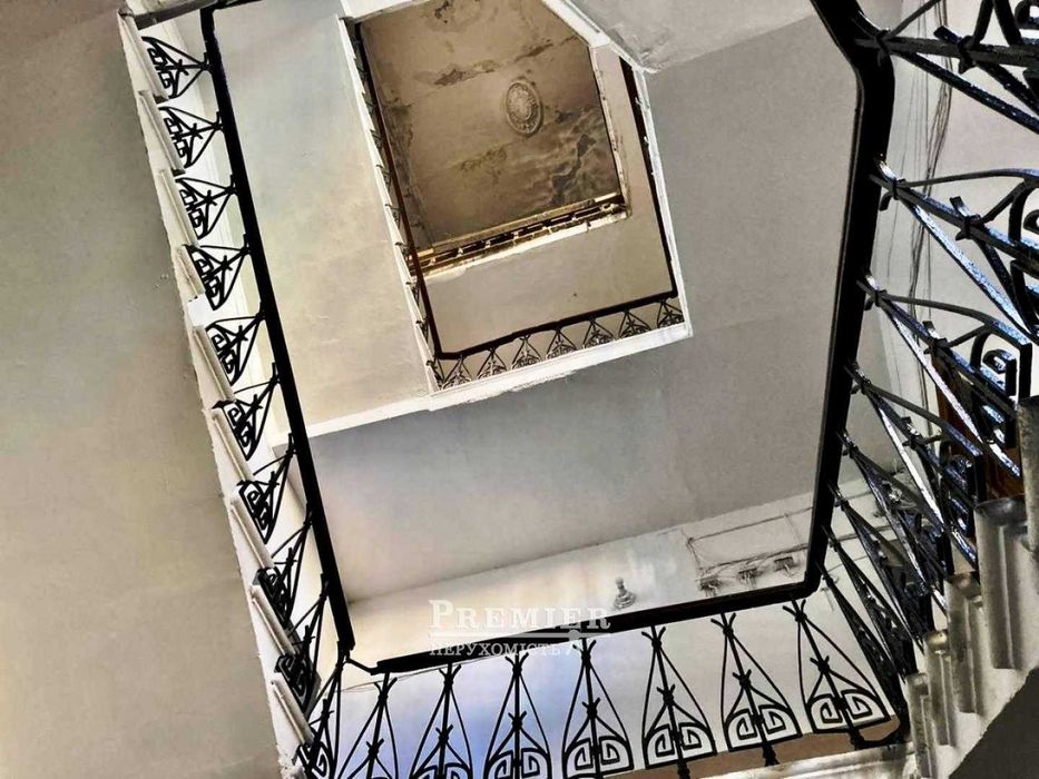 2 ком. квартира центр Преображенская ул