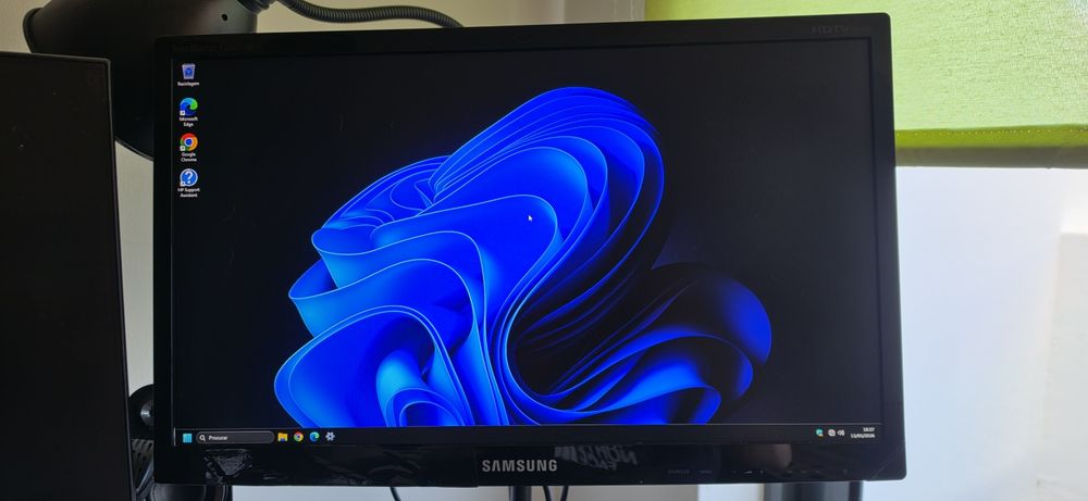 HP elitedesk  705 g4 nvme + ssd = 512gb e 8gb  ram ddr 4