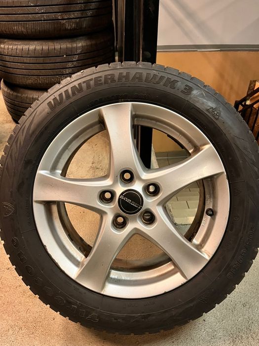 Opony zimowe na alufelgach winterhawk 3 205/60/16 150zl sztuka