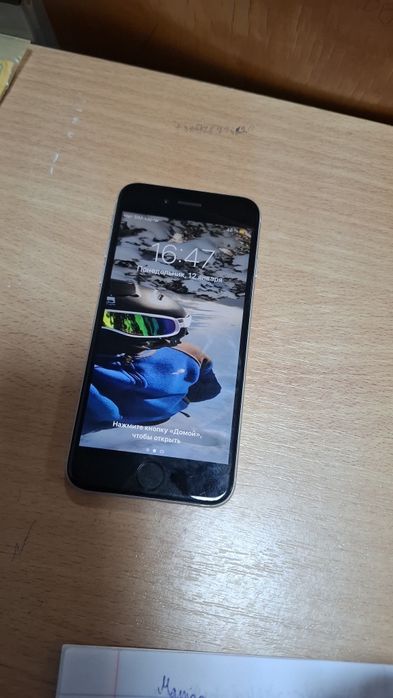 Продам айфон 6 идеальный 750грн