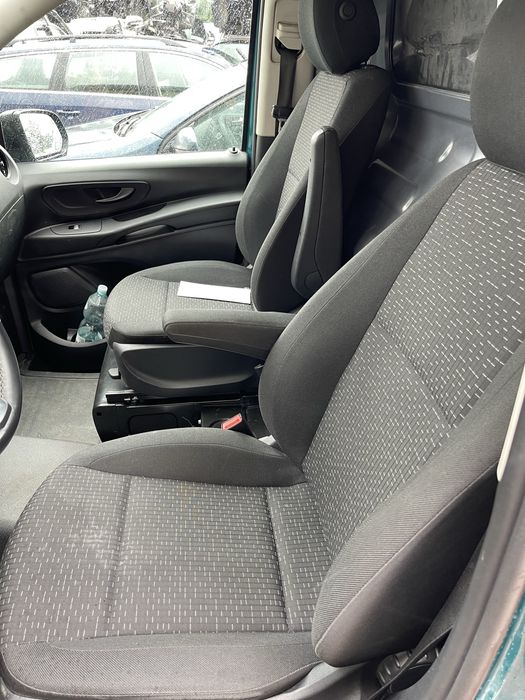 Mercedes vito 114 rok 2023/2024 automat fakt vat full opcja