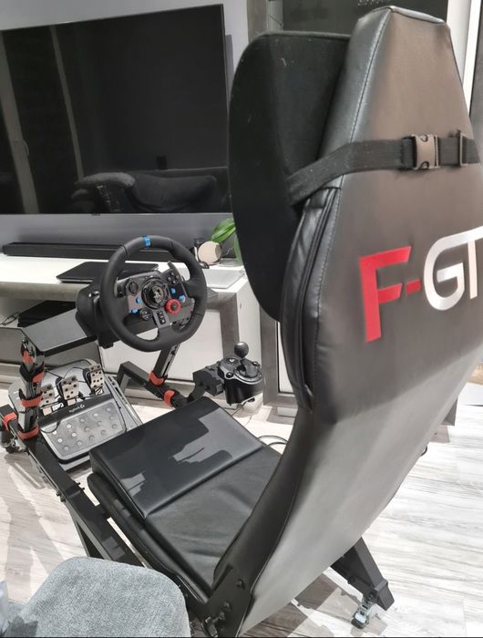 Zestaw do simracingu (fotel + kierownica) - jak nowy - kilka razy użyty