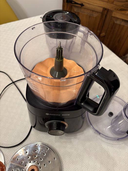 Processador Philips PowerChop 800W a funcionar perfeitamente