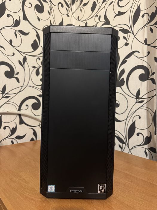 Корпус пк Fractal Design Core