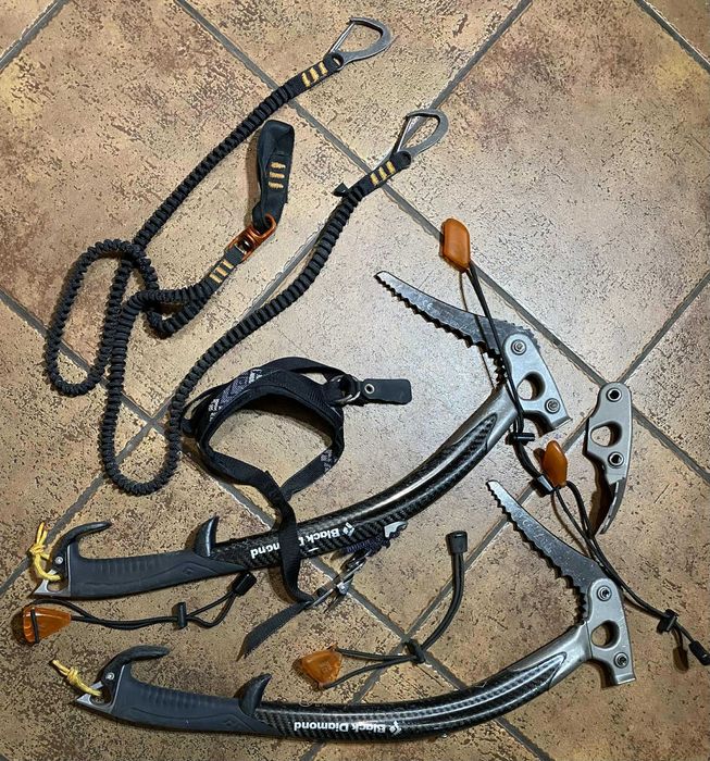 Czekany wspinaczkowe Black Diamond Cobra (carbon)