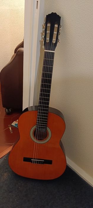 Violão nylon boas madeiras