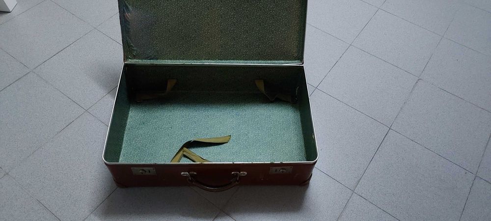 Mala antiga de viagem vintage
