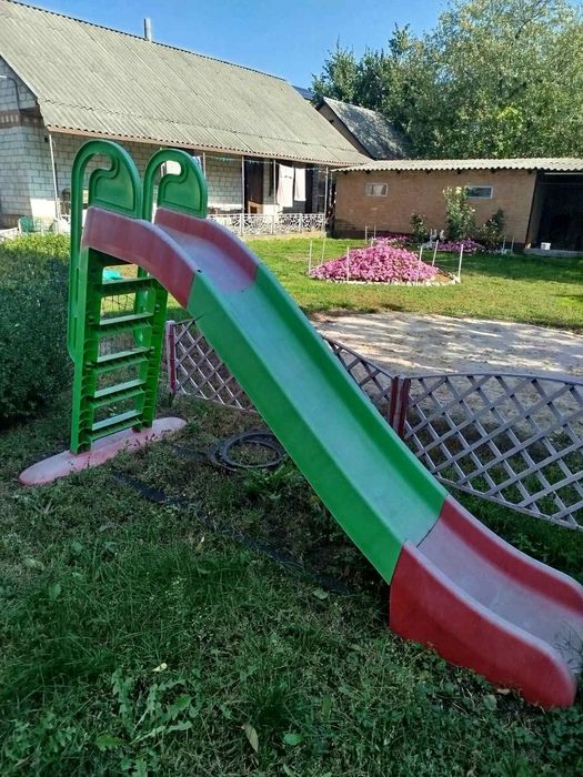 Дитяча гірка продам