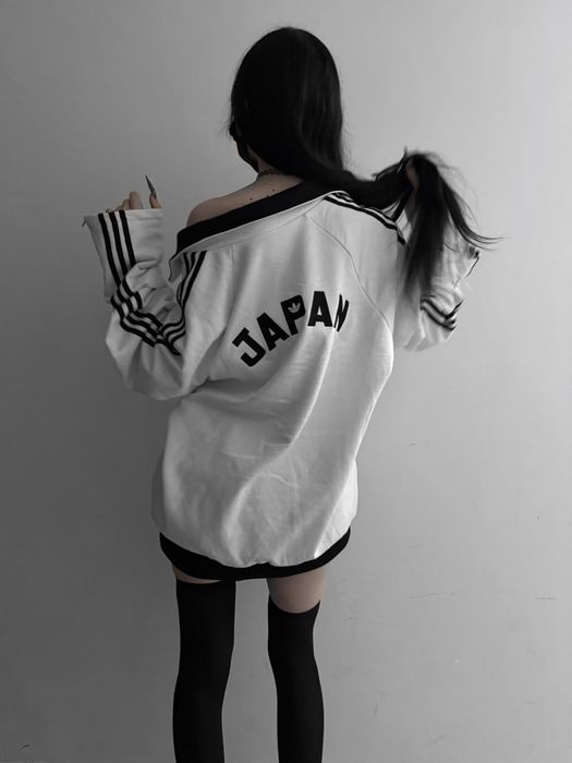 Adidas x Japan White zip        balensiaga archive type