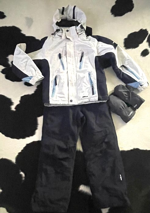 Fato de neve para criança .