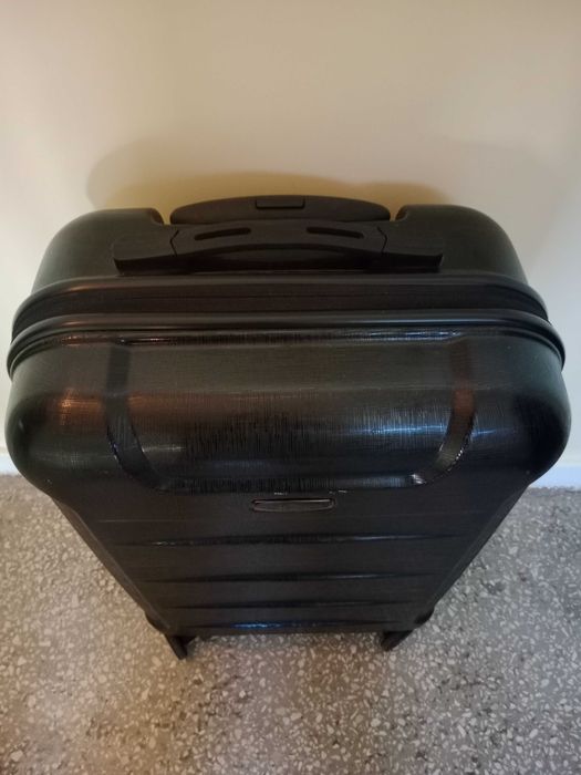 Walizka podróżna 60cmx38cmx23cm