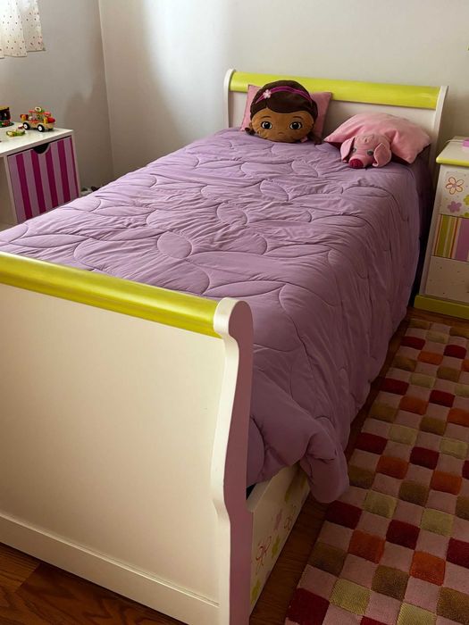 Mobilia de quarto completa para menina