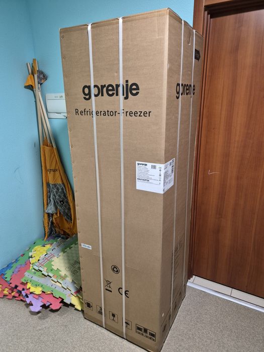 Холодильник Gorenje RK4182PS4