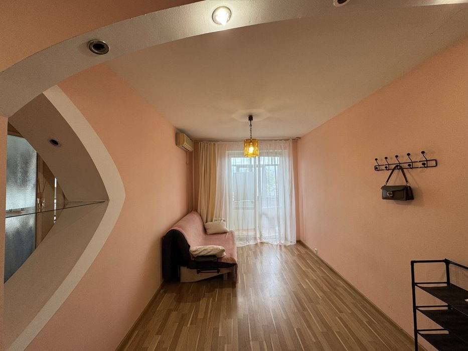 Продаж двокімнатної (2) квартири в центрі!! Цегла!! Сертифікати і державні програми!!