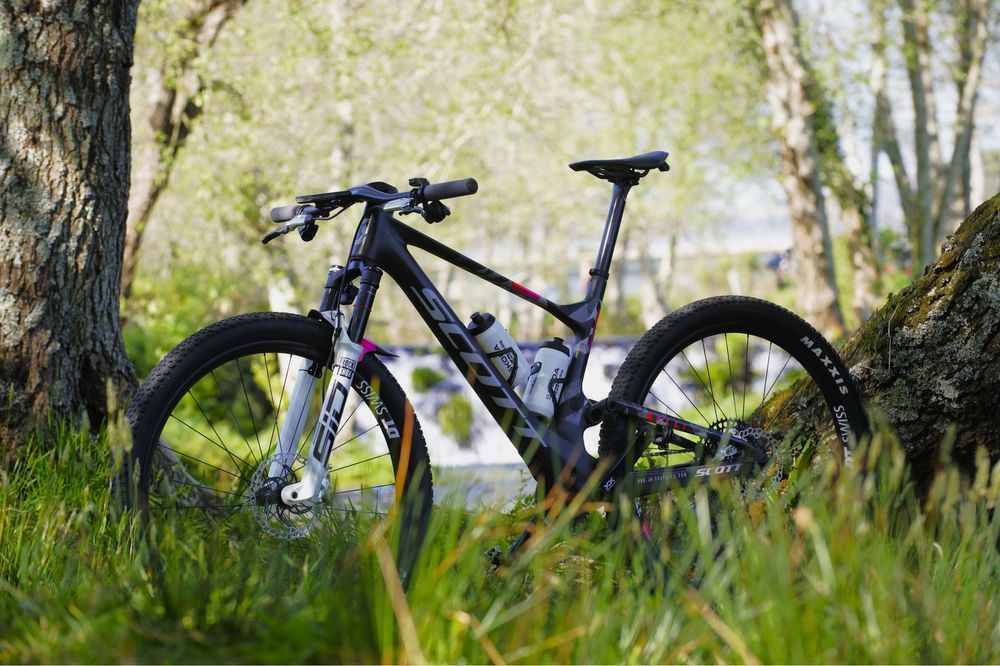 Bicicleta SCOTT Spark RC World Cup EVO talla L (fatura em primeira mao