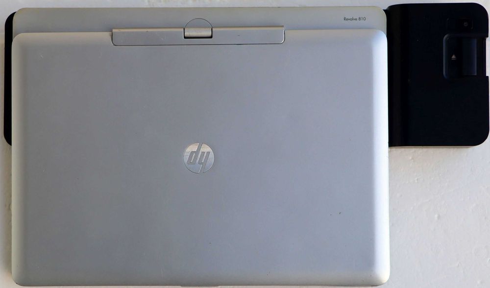 HP EliteBook Revolve 810 G3, Wi-Fi, LTE, dotykowy ekran, 2 zasilacze.