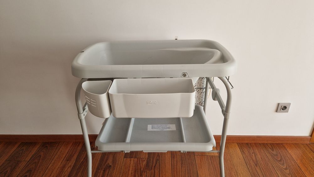 Banheira e Muda Fraldas Chicco Cuddle & Bubble