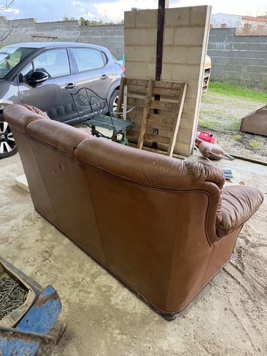 Sofa antigo mais 2 poltronas