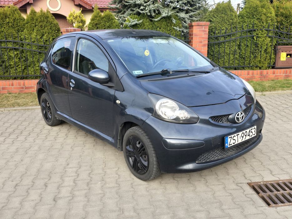Toyota Aygo 2010 R 5 drzwi sprawna klimatyzacja