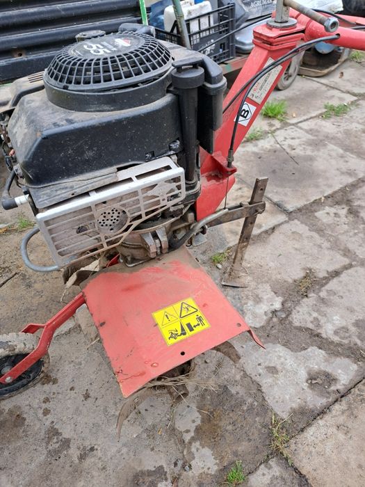 Glebogryzarka Robix ROBI-156 Made in Hungary Briggs & Stratton 5.5 HP