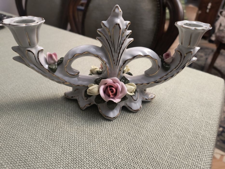 Świecznik porcelanowy sygnatura
