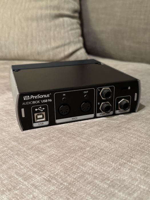 PreSonus AudioBox USB 96 Interface Áudio USB 2.0 24bit 96kHz + MIDI