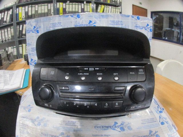 Rádio / auto-rádio HONDA FR-V (BE_)